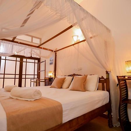 Nibbana Mirissa Hotel Екстер'єр фото