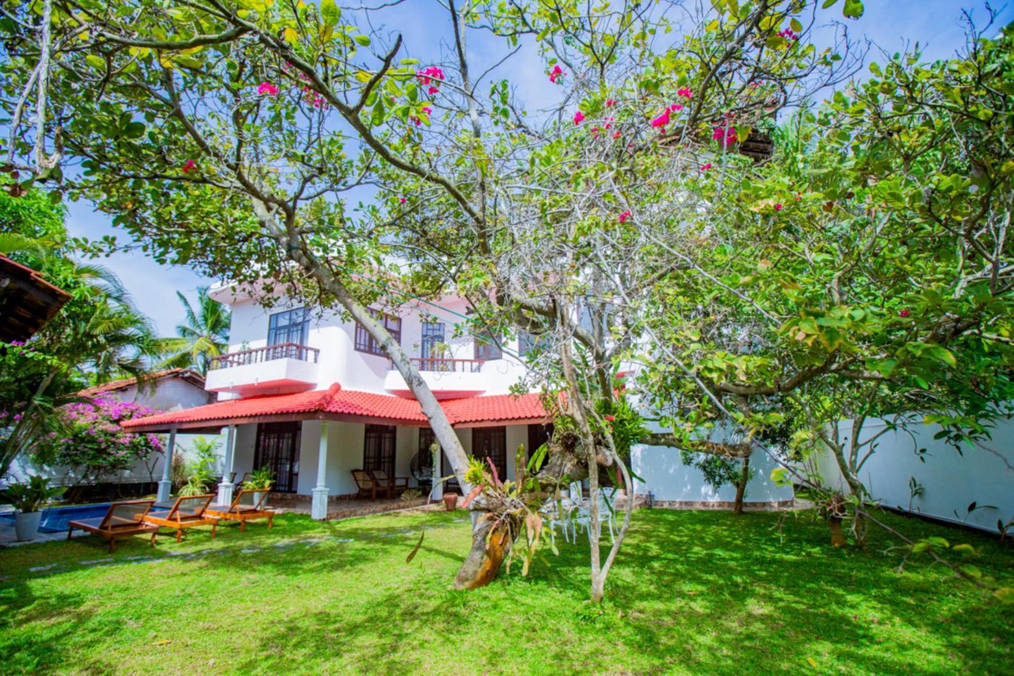 Nibbana Mirissa Hotel Екстер'єр фото