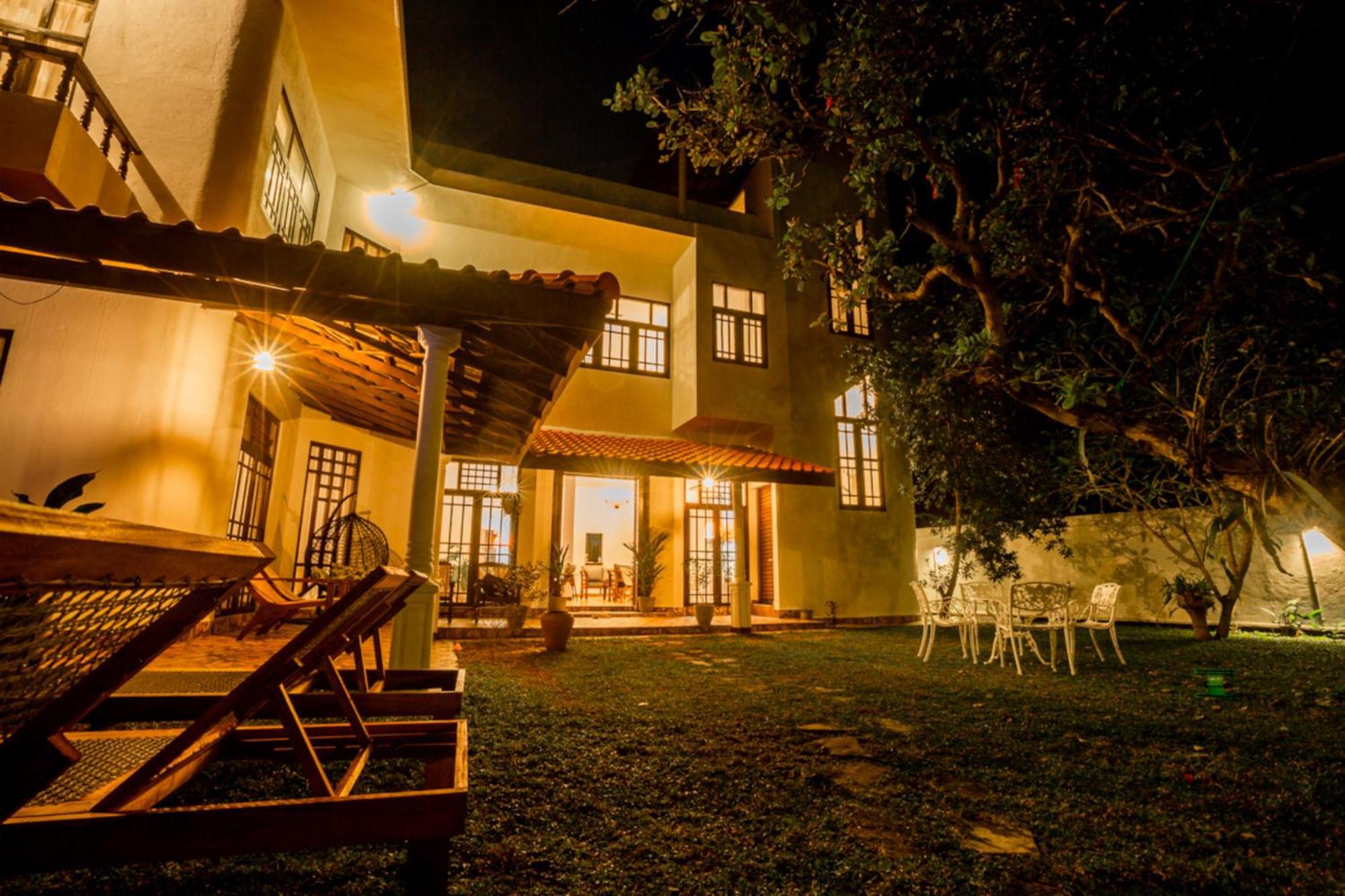 Nibbana Mirissa Hotel Екстер'єр фото