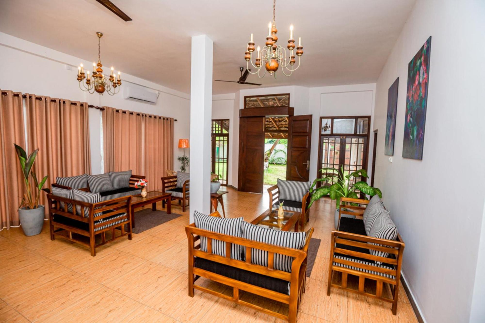 Nibbana Mirissa Hotel Екстер'єр фото